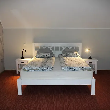 بيت للعطل Lake House